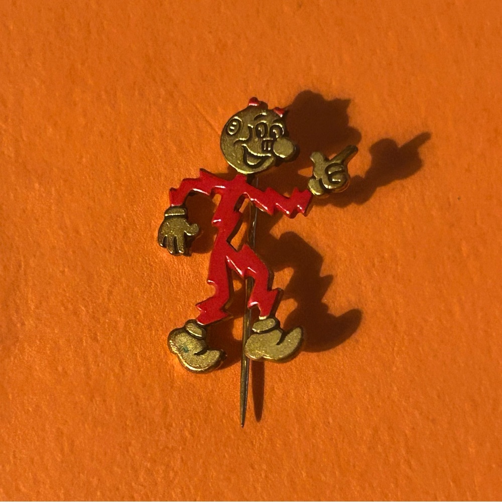 advertising vintage PIN character mascot flame head pipes Piedmont Natural Gas